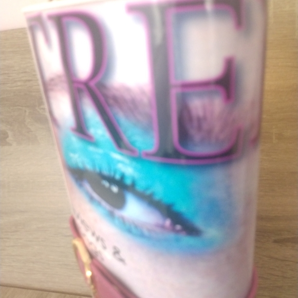 Ruby Collection Trends Makeup Magazine Crossbody Purse - Picture 6 of 12